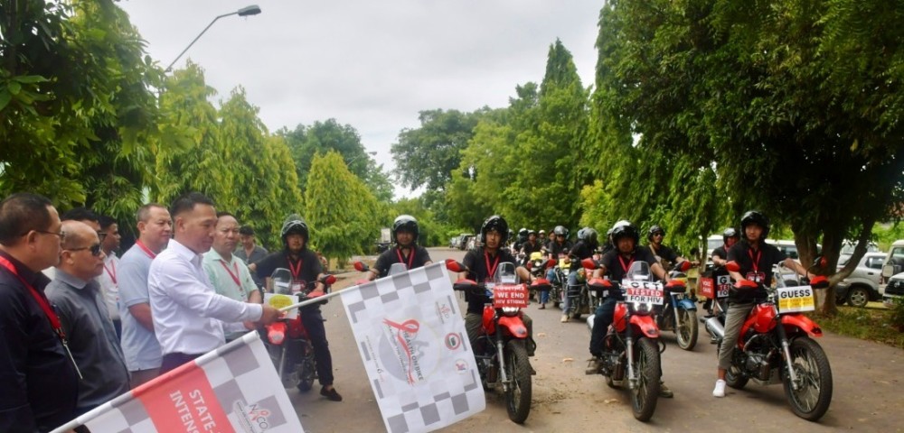 Minister P Paiwang Konyak flags off the IEC Campaign on HIV and STIs at Agri Expo, 4th Mile, Chümoukedima on August 12. (DIPR Photo)
